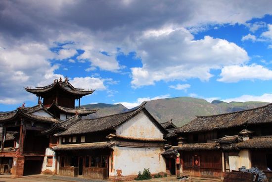沙溪古镇 感受十年前丽江的静谧_新浪旅游_新浪网